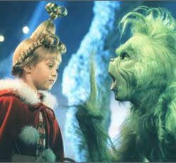 Taylor Momsen as Cindy Lou Who and Jim Carrey as the Grinch in Ron Howard’s How The Grinch Stole Christmas (2000)